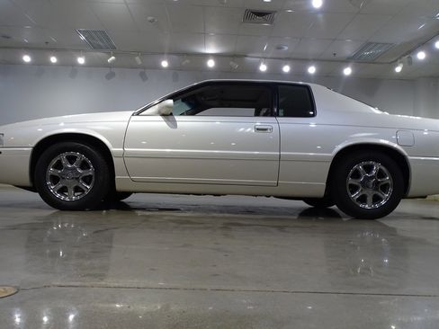 Used 1999 Cadillac Eldorado Touring FWD image 6