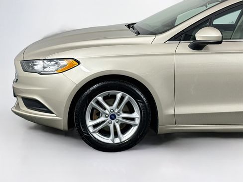 Used 2018 Ford Fusion SE FWD image 39