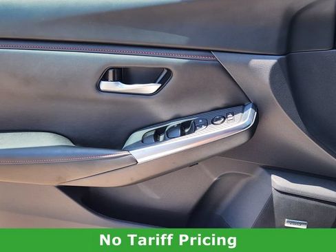 Certified 2025 Nissan Sentra SR w/ SR Premium Package FWD image 22