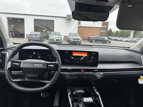 New 2026 Kia Sorento SX image 3