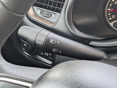 Certified 2023 Jeep Renegade Latitude image 27