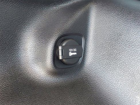 Used 2022 Jeep Cherokee Latitude Lux w/ Sun & Sound Group image 9