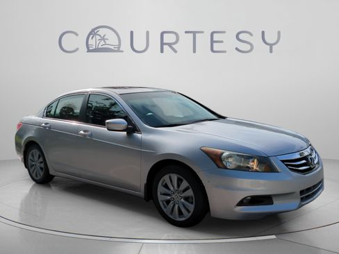 Used 2011 Honda Accord EX image 9