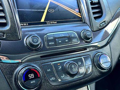 Used 2016 Chevrolet Impala LT w/ Leather Package image 25