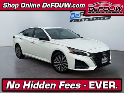 Used 2025 Nissan Altima 2.5 SV