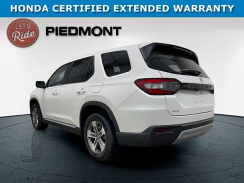 Used 2025 Honda Pilot EX-L image 6
