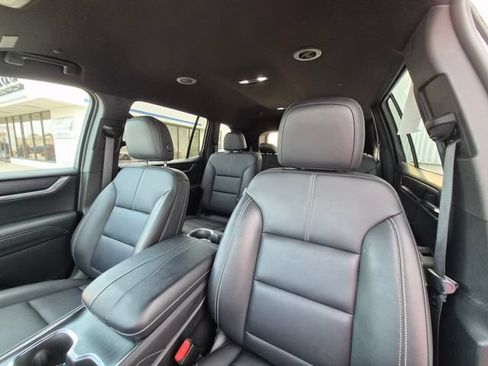 Used 2024 GMC Acadia Elevation AWD/4WD image 8