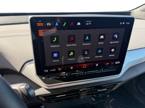 Certified 2024 Volkswagen ID.4 Pro S AWD/4WD image 12