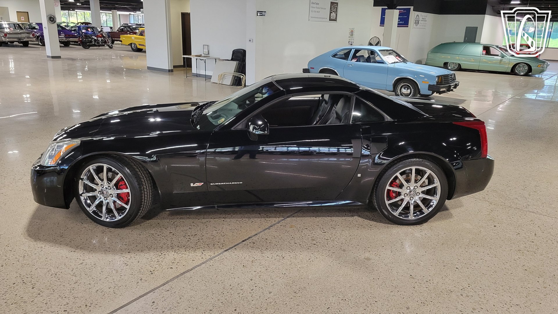 Used 2008 Cadillac XLR V RWD image 24