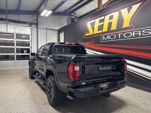 Used 2025 GMC Canyon Elevation w/ Convenience Package image 17