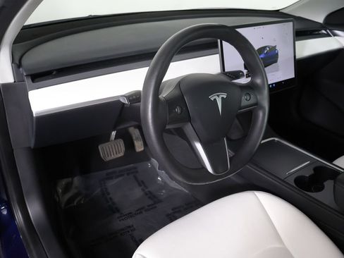 Used 2023 Tesla Model 3 Standard Range RWD image 27