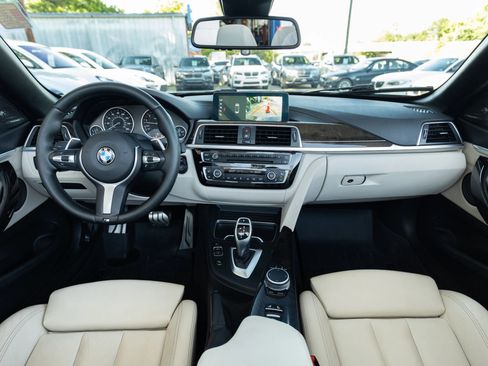 Used 2018 BMW 440i xDrive Convertible AWD/4WD image 2