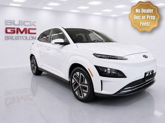 Used 2023 Hyundai Kona SE w/ Cargo Package FWD 360° Tour