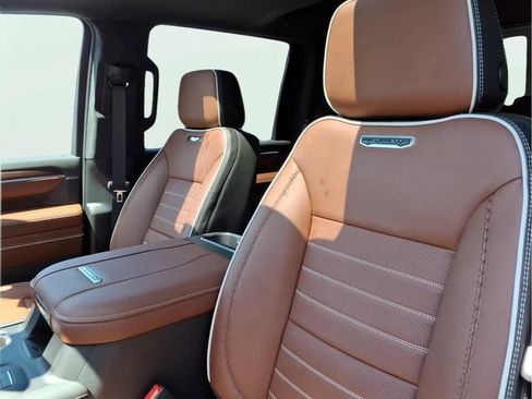 New 2026 GMC Sierra 2500 Denali Ultimate AWD/4WD image 9