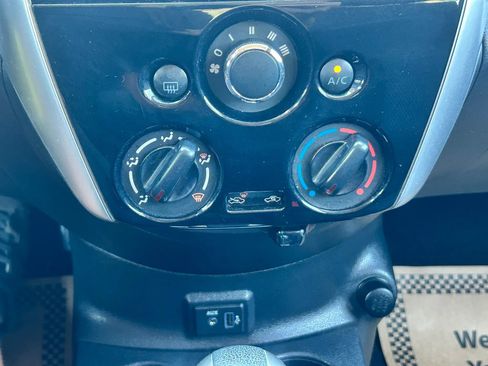 Used 2018 Nissan Versa Note SV FWD image 23