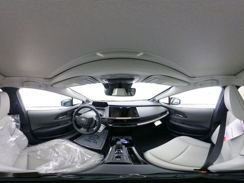 New 2026 Toyota Prius Limited image 33