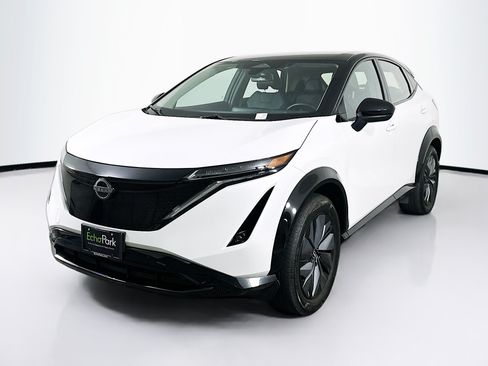 Used 2024 Nissan Ariya AWD image 3