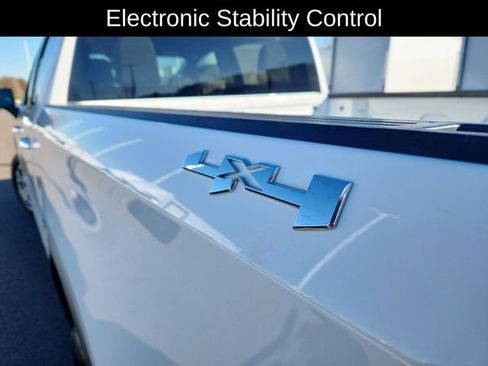 Used 2024 GMC Sierra 1500 SLT image 33