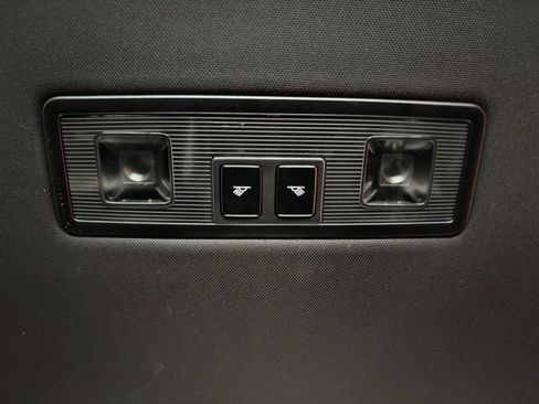 Used 2016 Volkswagen GTI SE w/ Lighting Package (SEL) FWD image 16
