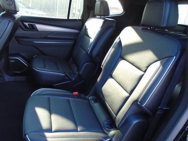 Certified 2025 Buick Enclave Preferred AWD/4WD image 18