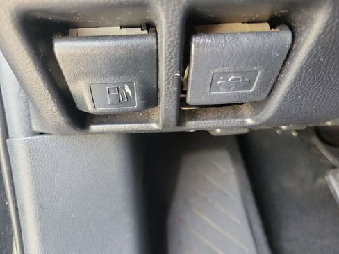 Used 2021 Toyota RAV4 LE image 29