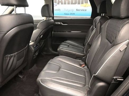 Used 2023 Hyundai Palisade Limited FWD image 11