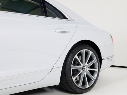 Used 2020 Bentley Flying Spur W12 AWD/4WD image 85
