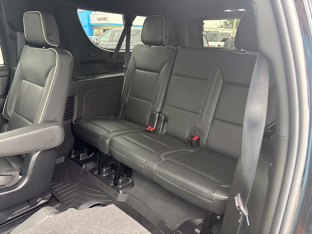 Used 2022 GMC Yukon XL SLT w/ SLT Premium Package AWD/4WD image 41
