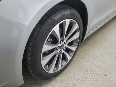 Used 2020 Ford Fusion SE AWD/4WD image 31