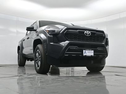 Used 2024 Toyota Tacoma TRD Sport w/ TRD Sport Upgrade Package