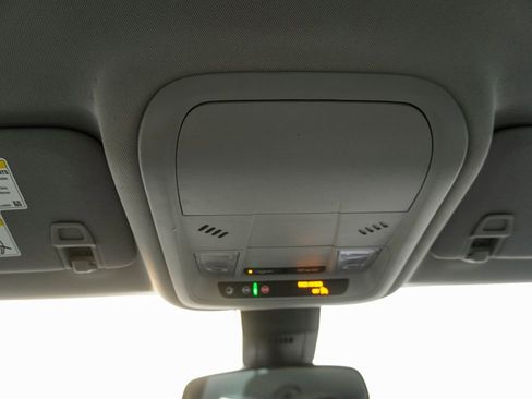 Used 2023 Chevrolet Equinox LS image 25