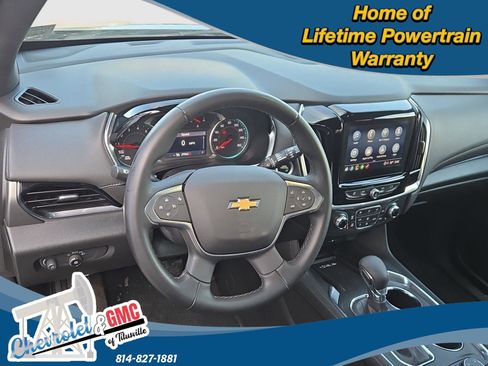 Used 2023 Chevrolet Traverse LT image 13
