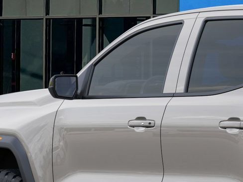 New 2026 GMC Canyon Elevation w/ Convenience Package RWD image 12