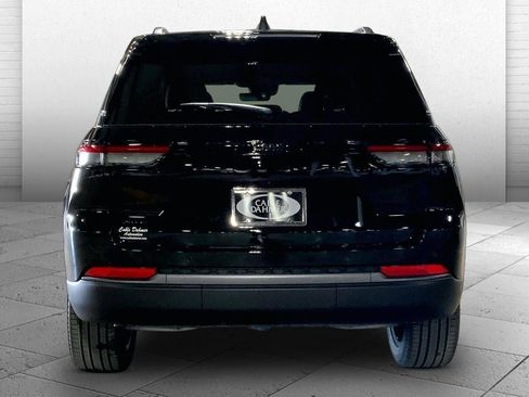 New 2026 Jeep Grand Cherokee Limited image 4