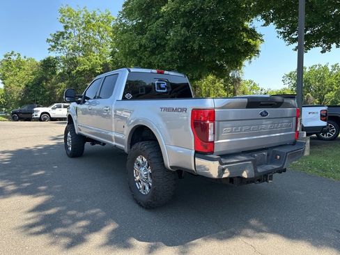 Used 2022 Ford F250 Lariat w/ Tremor Off-Road Package AWD/4WD image 14