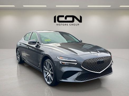 Used 2025 Genesis G70 2.5T image 8