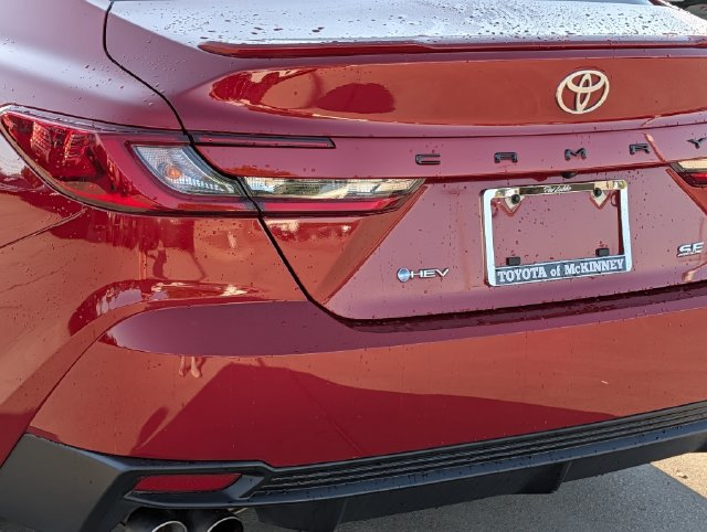 Used 2025 Toyota Camry SE w/ Convenience Package FWD image 7