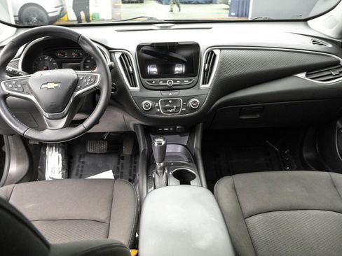 Used 2019 Chevrolet Malibu RS w/ LPO, Convenience Package 1 image 29