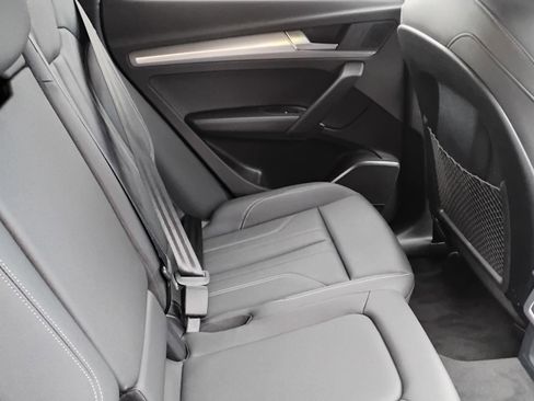 Certified 2025 Audi Q5 2.0T Premium w/ Convenience Plus Package image 25