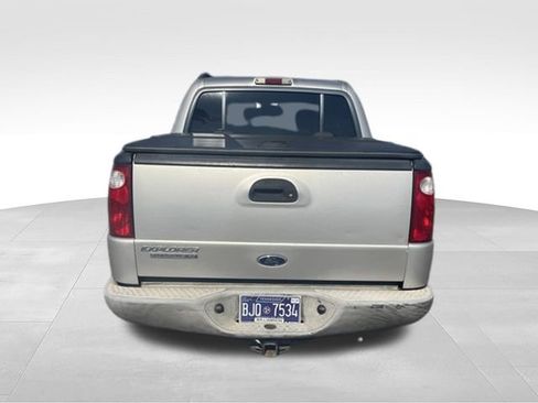 Used 2005 Ford Explorer Sport Trac XLT AWD/4WD image 6