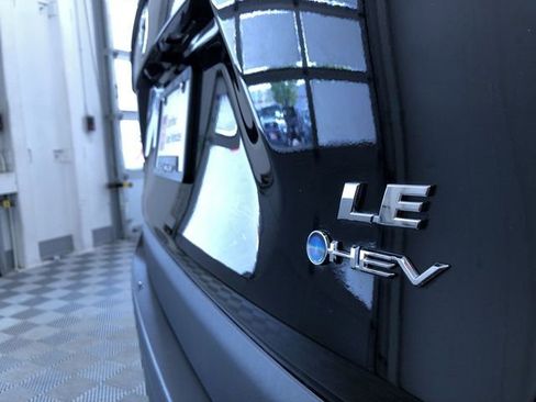 Certified 2025 Toyota RAV4 LE AWD/4WD image 15