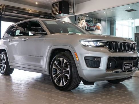 Used 2023 Jeep Grand Cherokee Overland w/ Adv Protech Group III AWD/4WD image 1