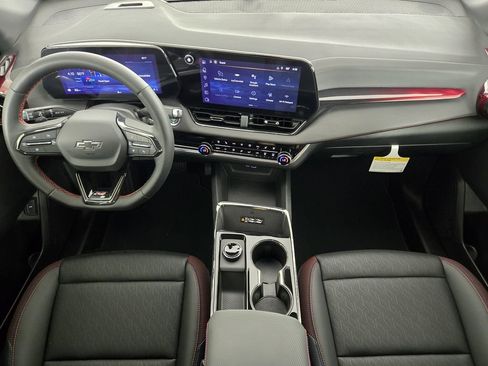 New 2026 Chevrolet Equinox RS w/ Convenience Package III FWD image 29