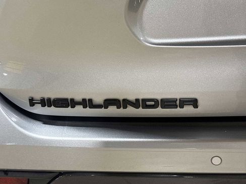 Used 2021 Toyota Highlander Limited AWD/4WD image 29