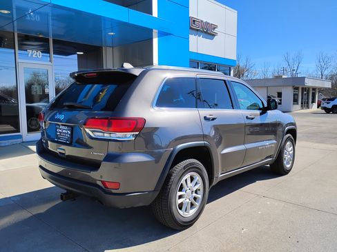 Used 2020 Jeep Grand Cherokee Laredo image 36