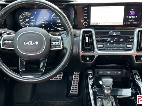 Used 2022 Kia Sorento SX Prestige w/ Rust Color Package image 18