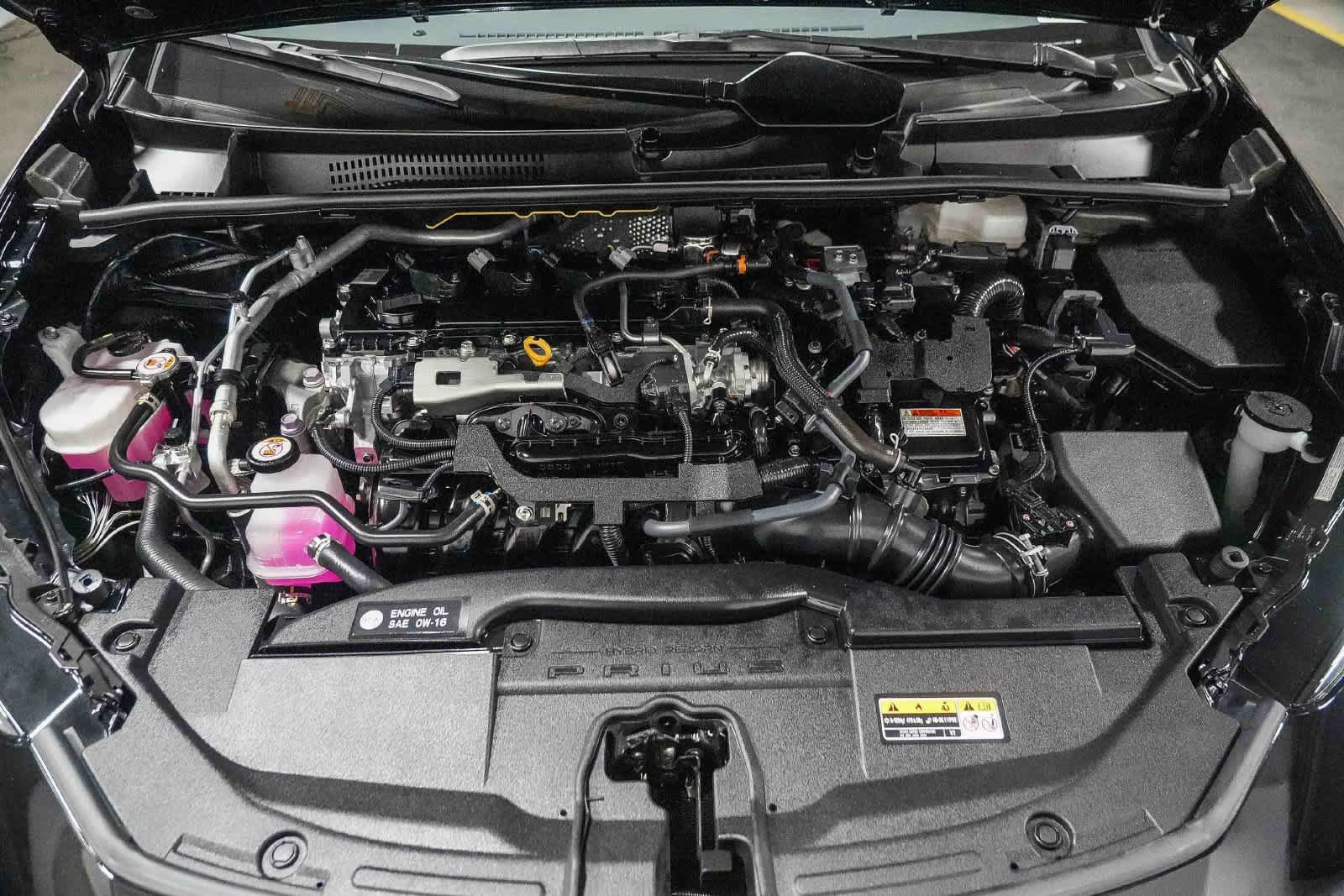 Certified 2024 Toyota Prius XLE FWD image 29
