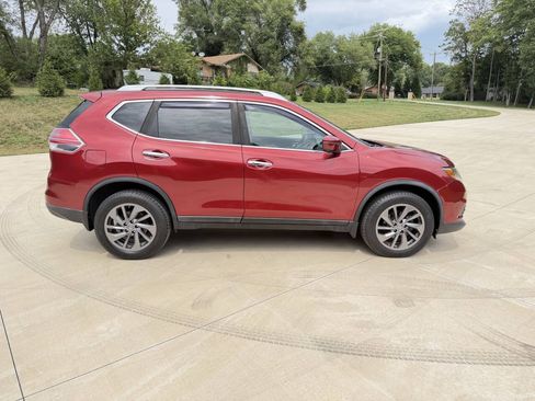 Used 2016 Nissan Rogue SL w/ SL Premium Package AWD/4WD image 4