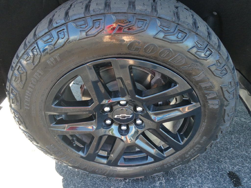 Certified 2025 Chevrolet Silverado 1500 LT Trail Boss w/ Convenience Package II AWD/4WD image 11