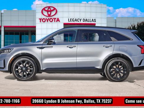 Used 2021 Kia Sorento SX image 7